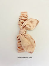 Load image into Gallery viewer, Scrunchie Smart Watch Bands