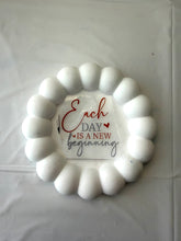 Load image into Gallery viewer, Gypsum Bubble Tray with Quote
