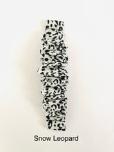 Load image into Gallery viewer, Scrunchie Smart Watch Bands