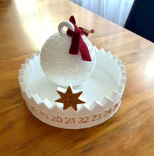 Load image into Gallery viewer, Solidcrete Advent calendar and bauble. (Accessories not included)
